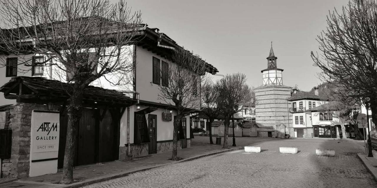 Art - M Gallery Tryavna Exterior foto
